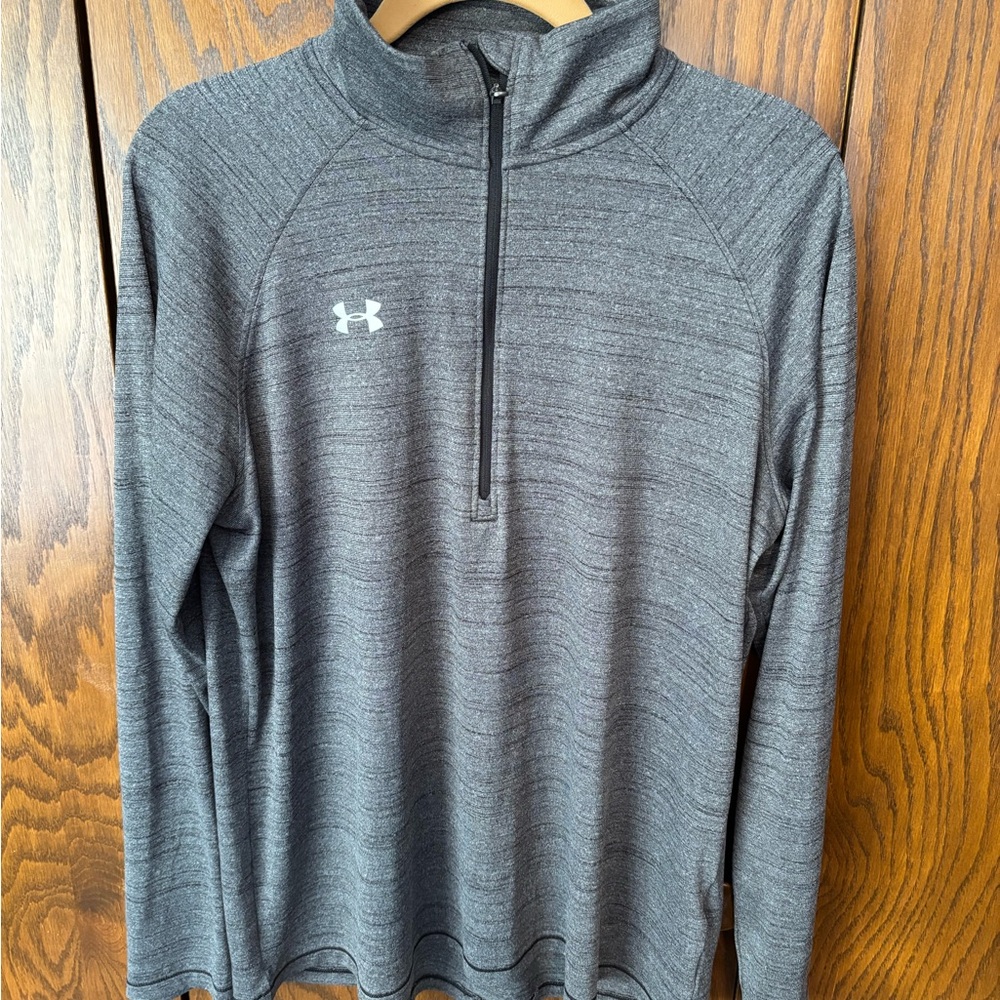 Under Armour women’s Gray long sleeve